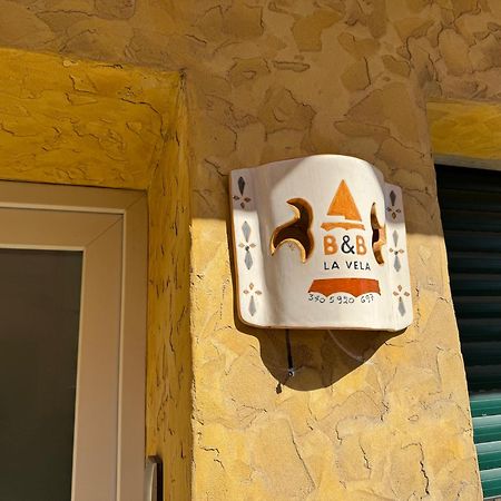 Domo La Vela - Affittacamere - Living SantʼAntìoco Exterior foto